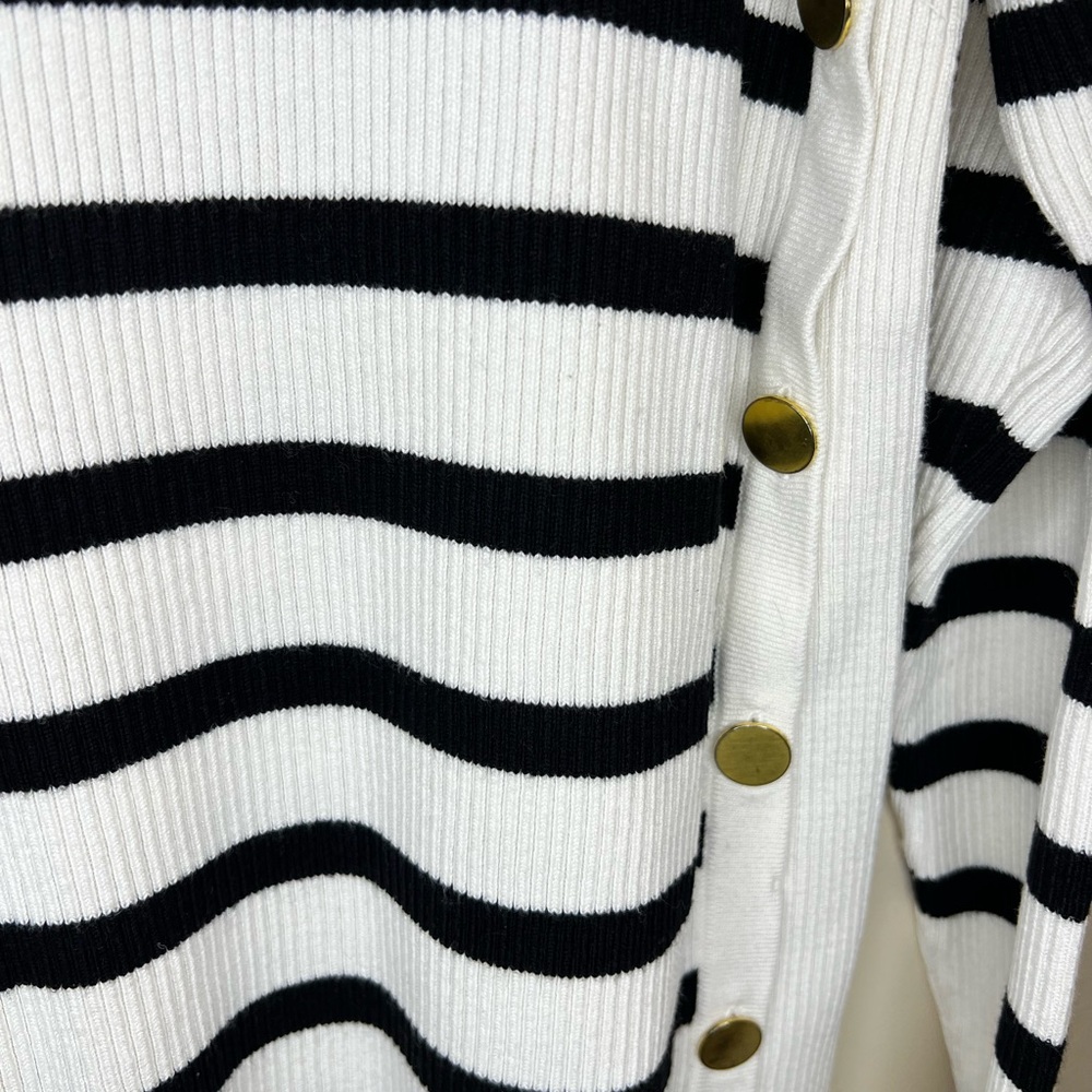 H&M Black and White Striped Knit Sweater L - Picture 9 of 10